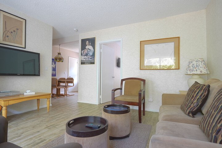 Room 38 of 181