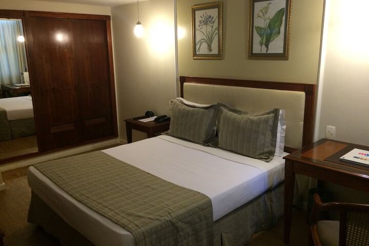 Room 39 of 61