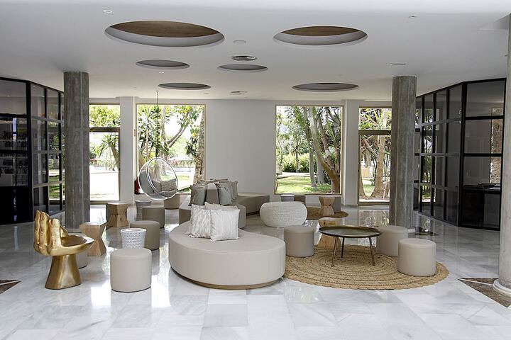 Lobby Entry