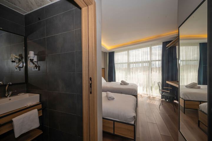 Room 10 of 88