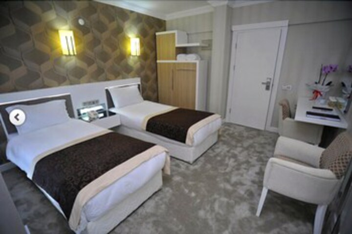Room 15 of 24