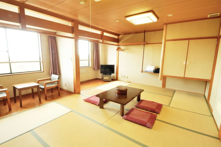 Room 10 of 36