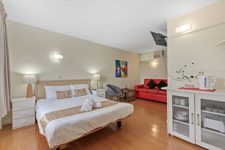 Room 8 of 60