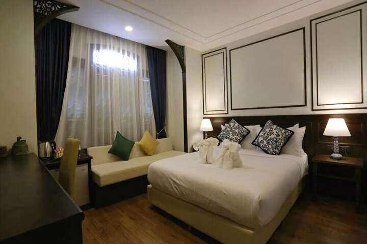 Room 18 of 44