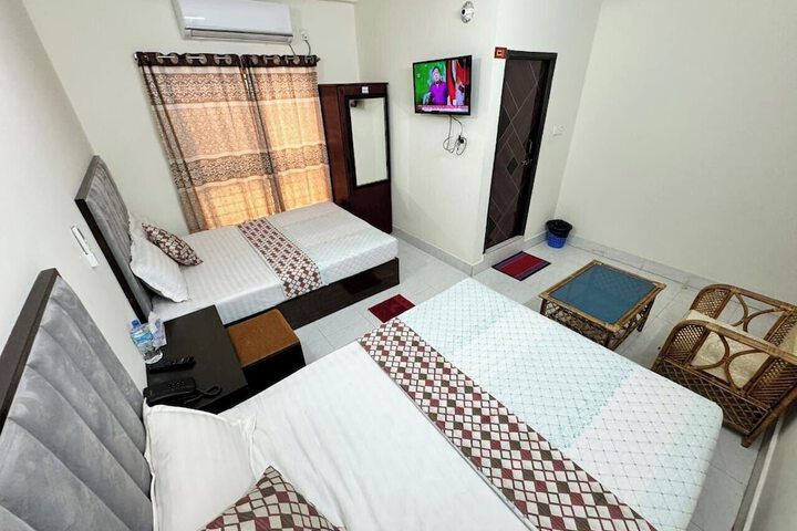 Room 17 of 35