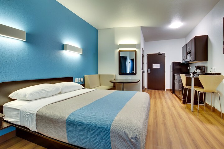 Room 20 of 83