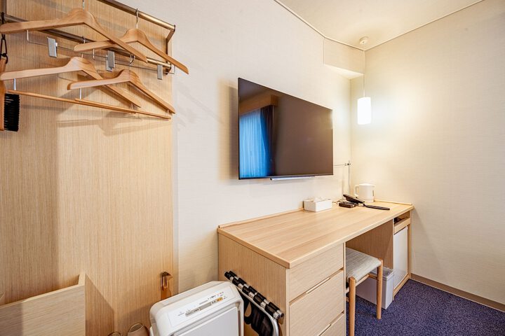 Room 18 of 91