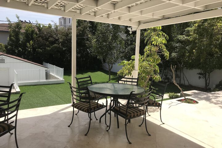 Hotel Exterior 26 of 27