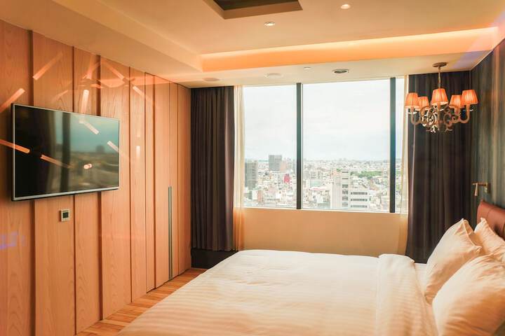 Room 33 of 87