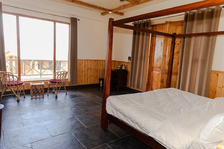 Room 2 of 19