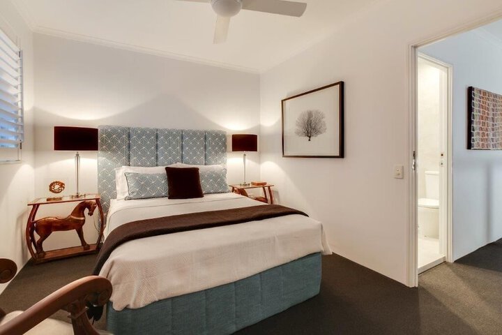 Room 11 of 47