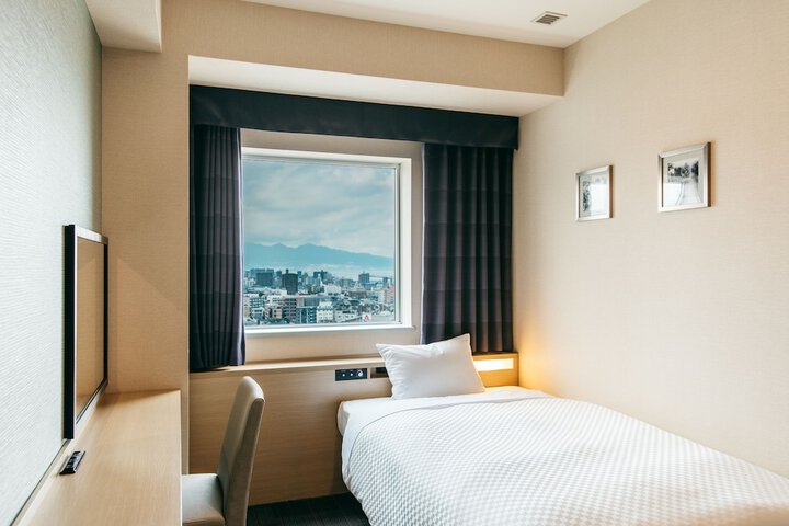 Room 21 of 66