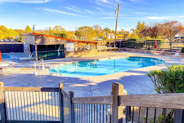 Pool 28 of 46