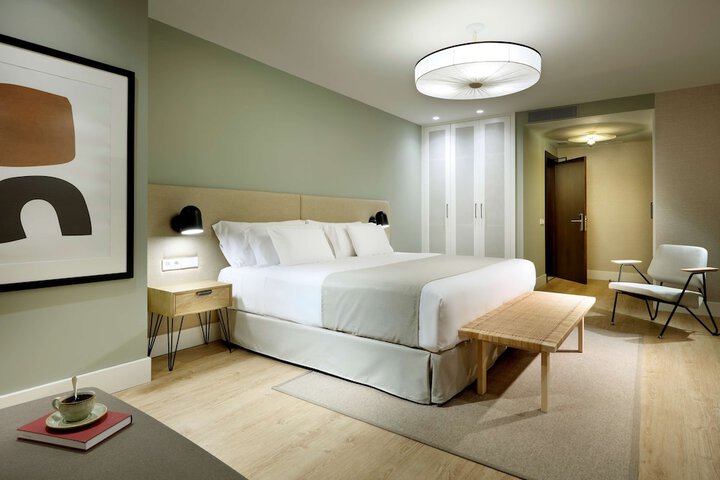 Room 15 of 78