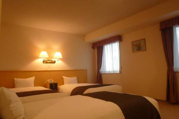 Room 16 of 39