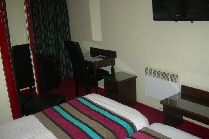 Room 15 of 31