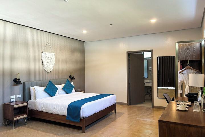 Room 19 of 36