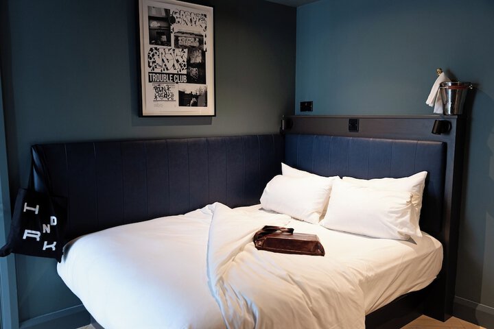 Room 45 of 112