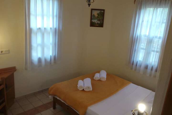 Room 6 of 117