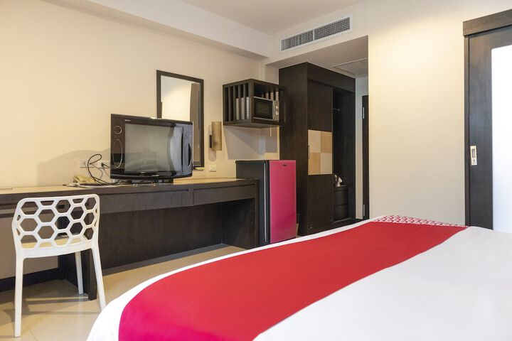 Room 14 of 30