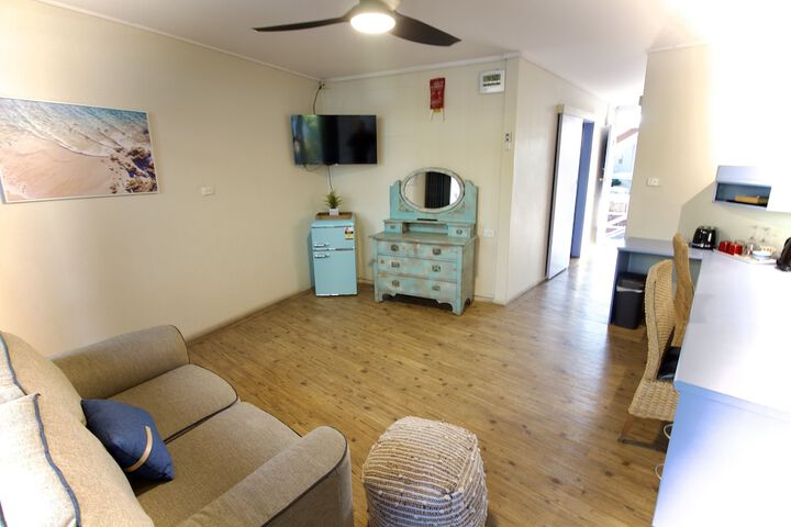 Room 157 of 228