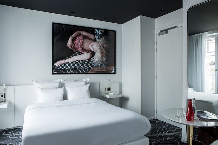 Room 26 of 79