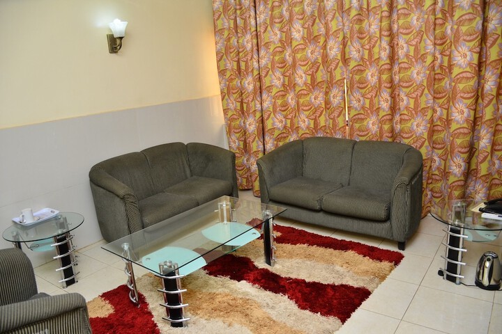 Room 19 of 30