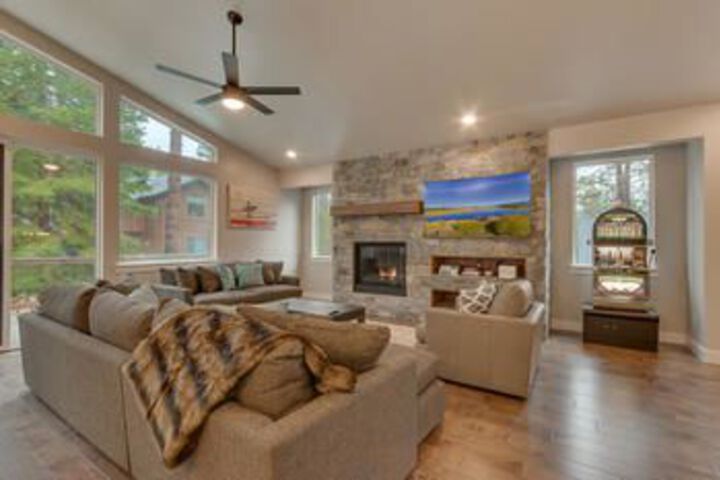 Sierra Escape - Five Bedroom Home