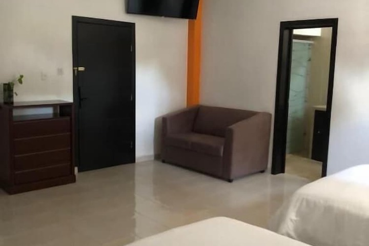 Room 27 of 45