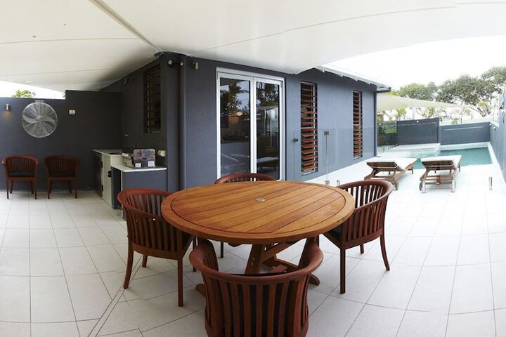 Terrace/Patio 11 of 16