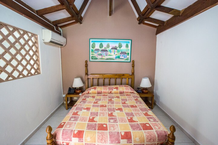 Room 8 of 224