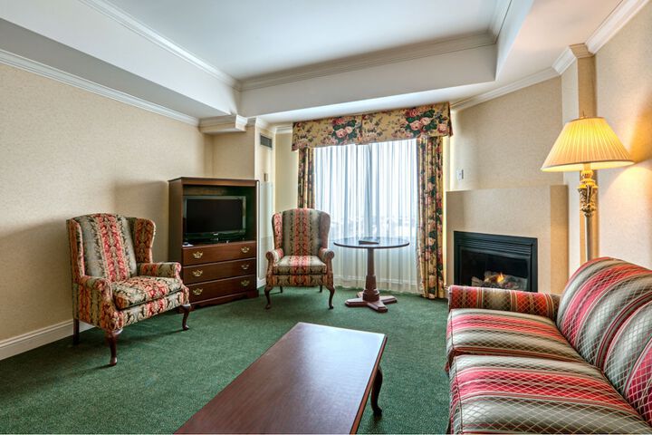 Room 6 of 44