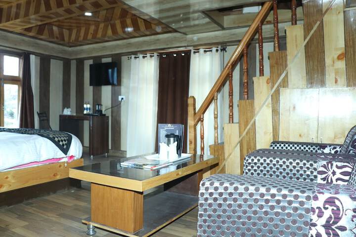 Room 14 of 20