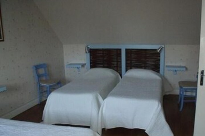 Room 24 of 38