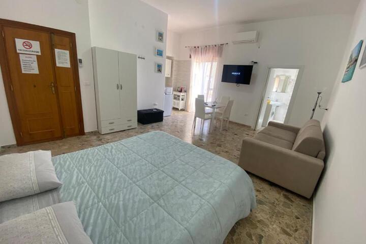 Room 3 of 14
