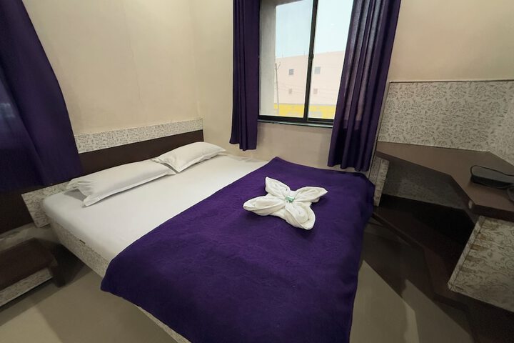 Room 12 of 72
