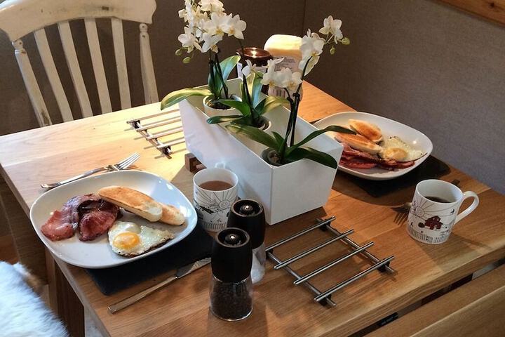 Dining 26 of 61