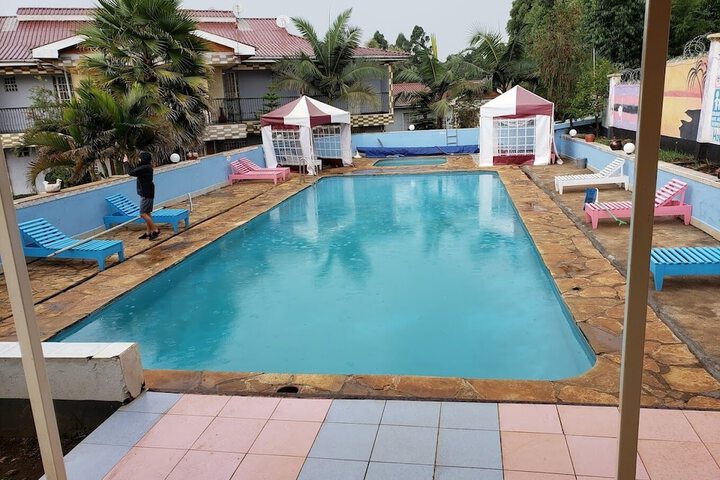 Pool 11 of 43