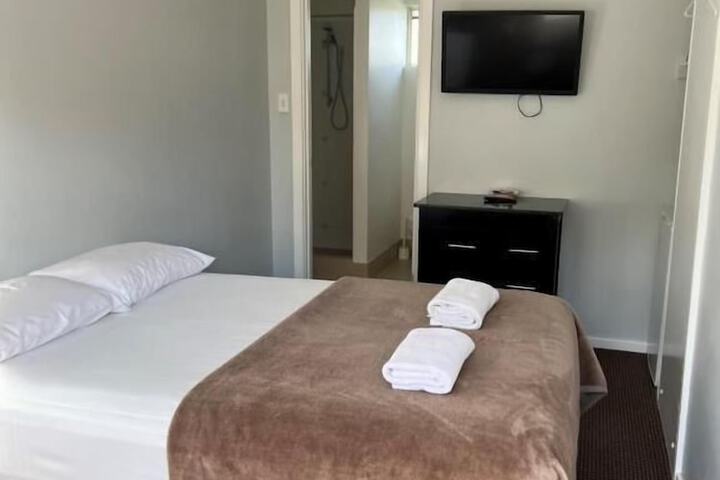 Room 14 of 68
