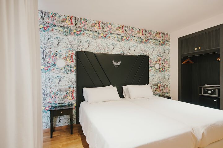 Room 11 of 70