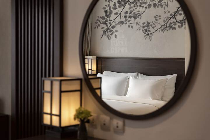 Room 16 of 74