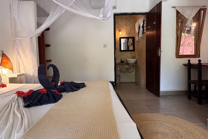 Room 18 of 117