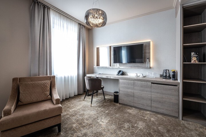 Room 21 of 55