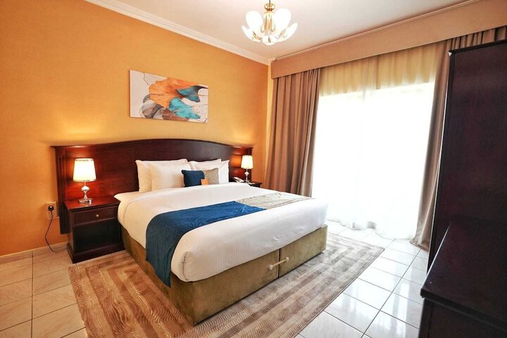 Room 10 of 22