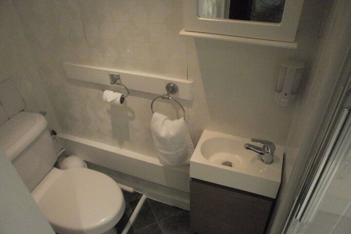 Room 51 of 56