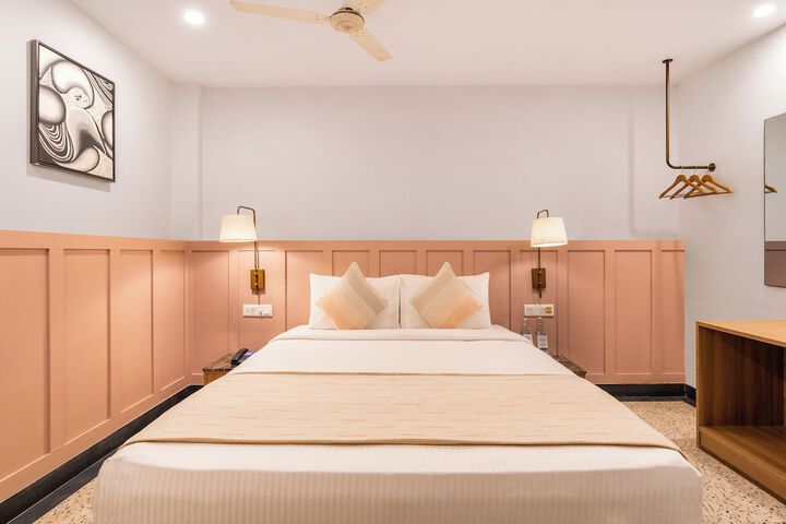 Room 5 of 37