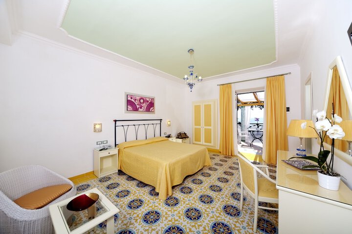Room 13 of 60