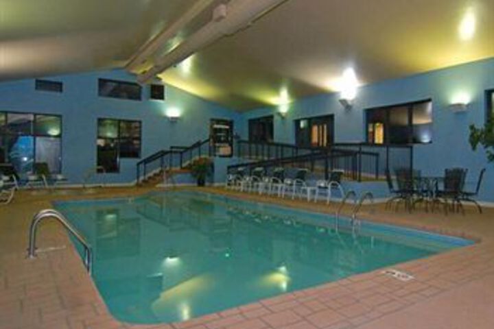 Pool 12 of 18