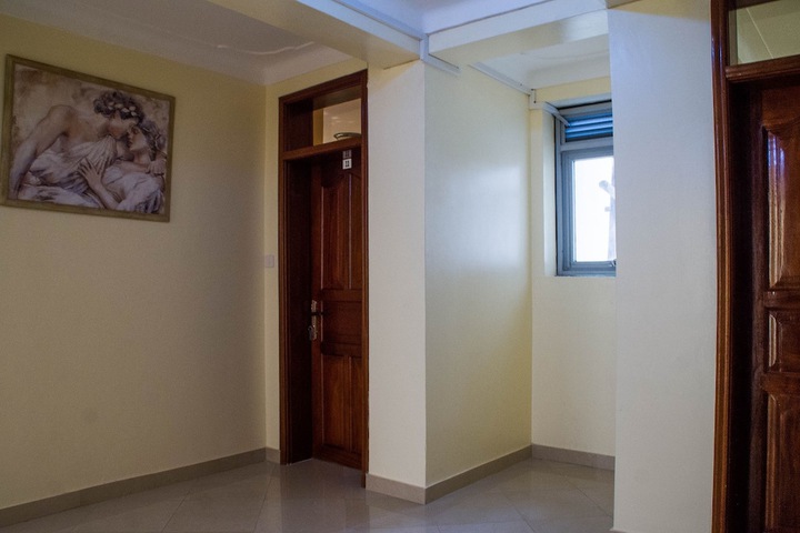 Room 7 of 30