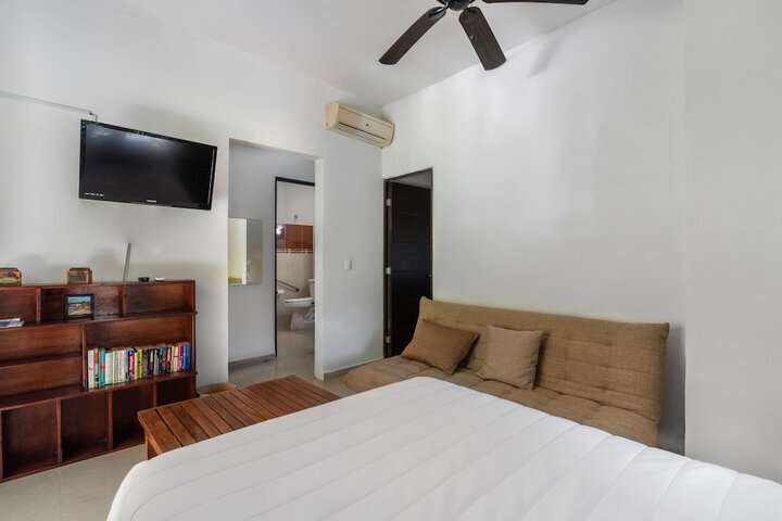 Room 10 of 129
